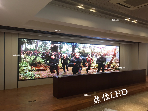 室內全彩顯示屏